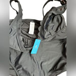 Cupshe Solid Black V-Neck One Piece Swimsuit Scalloped Wide Straps Size 1X Pad Photo 8