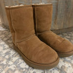 UGG  boots size 8  Photo 0