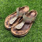 Birkenstock Gizeh Patent Khaki Sandals Photo 0