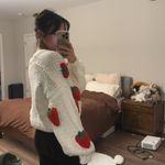 Handmade NWT Hand knit strawberry chunky knit cropped sweater cardiganan Photo 3