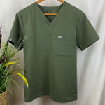 FIGS  Olive Green Short Sleeve Pocket Medical Scrub Top S Photo 0