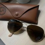 Ray-Ban Gold Aviator Photo 0