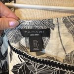 Tahari  Black and White Floral Blouse 100% linen farm rio vibes Photo 1