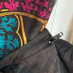 Lavon  Silk Zip Up Jacket With Zip‎ Off Sleeves Size Large Photo 5