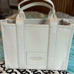 Marc Jacobs Tote Photo 3