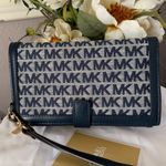 Michael Kors NWOT Jet Set Double Zip wallet Navy Multi Adele Photo 1
