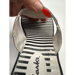 Clarks Womens Black White Faux Leather Striped Wedge Sandals Tassel Accent Photo 8