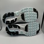 Nike Vomero 5 GS “Metallic Swoosh” size 6.5y Photo 4