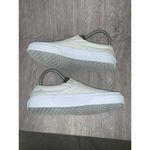 Vans  Classic Slip-On Unisex Shoes White Women's Size 6 Casual Skate‎ Sneakers Photo 4