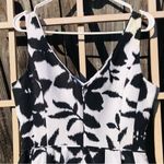 White House | Black Market WHBM Black/White Floral Cotton/Silk DRESS 6 Photo 8