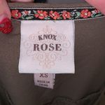 Knox Rose  green lace v-neck short sleeve shirt Photo 7
