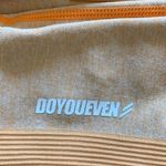 DOYOUEVEN  Seamless Athletic Butt Lift Orange White Leggings Size Large EUC #7043 Photo 4