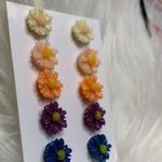 NWOT 5 Pairs Plastic Flower Glitter Earrings Multi Photo 3