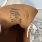 Banana Republic Women’s Size 9 Cream Sneakers Walking Running Athletic Shoes Photo 4