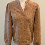 THML  Textured Knit Top Sz M Photo 0