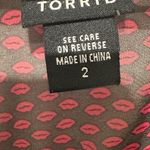 Torrid  Blouse sheer black‎ with pink kiss lips Photo 3