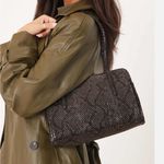 ASOS - snakeskin print shoulder bag Photo 2