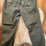 A pea in the pod  Pants Maternity Size Large Green Jogger‎ Cropped Cargo Photo 9