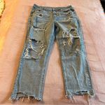 American Eagle  Strigid retro 90s high rise distressed ripped loose fit jeans 16 Photo 0