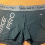 Nike  Pros Women’s Photo 0