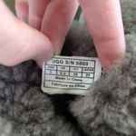 UGG Bailey Button Short Sheepskin Boots Grey Womens Size 8 39 5803 Gray Photo 6