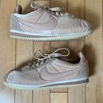 Nike RARE Velour / Velvet Blush Pink Sneakers Tennis Shoes Size 7.5 Photo 3