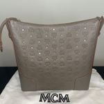 MCM Hobo Shoulder Photo 2
