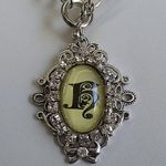 Ladies' Old English Monogram Initial h Photo 0