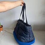 Sweaty Betty  Icon Luxe Puffer Gym Bag Photo 3