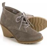 White Mountain Lambert genuine suede wedge lace up booties 8.5 Photo 0