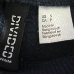 Divided Navy Blue Long Sleeve Cropped Women's Sweatshirt Small Activewear Casual Photo 3