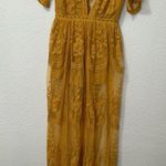 Honey Punch Elegant Mustard Lace Dress Photo 2