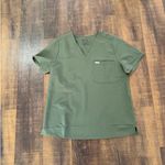 FIGS  Moss Green Catarina One-Pocket Scrub Top Size XL Photo 1