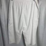 Laura Scott  Women’s Size XL White Elastic Waist Cargo Shorts Photo 0