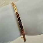 Gold tone flat chain bracelet Photo 4