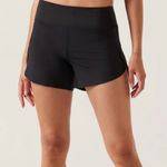 Athleta  Black Run With It 4.5 Shorts, L Photo 0