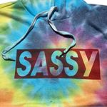Hand Crafted Tie Dye Hoodie Spiral Rainbow Sassy Spellout Pullover Sweater med Pink Photo 6