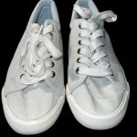 Rocket Dog  light grey fabric low top sneakers w laces women’s size 7.5 Photo 3