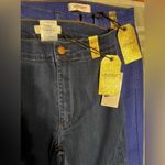 Vibrant  jeans bundle size 7 Photo 3