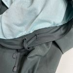 Under Armour  Gray Athletic Shorts size XXL Photo 7