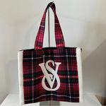 Victoria's Secret NWT Holiday Christmas Plaid Fleece-Trim Tote Bag Photo 9
