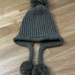 H&M NWOT Pom pom knit beanie Photo 0