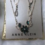 Anne Klein Gold Tone Emerald Green Flower Pendant Necklace/Dangle  Earring Set Photo 2
