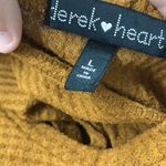 Derek Heart Blouse Photo 2