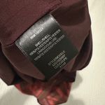 H by Halston Halston red sleeveless leaf print sheathe midi dress Photo 4