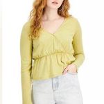 Hippie Rose NWT  cross over ruffle bottom top Photo 2