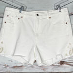 American Eagle Sz 12 White Denim - Paisley Embroidered Ex Boyfriend Jean Shorts Photo 0
