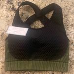 Astoria compression gio sports bra black textured and subtle green stripe‎ gym Photo 0