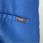 FIGS  Casma Three-Pocket Scrub Top Size Medium Blue PO 1494 Style FW1100 Photo 3