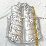 City Streets NWT  Silver Puffer Vest Full Zip Metallic Women’s Small Pockets Photo 3